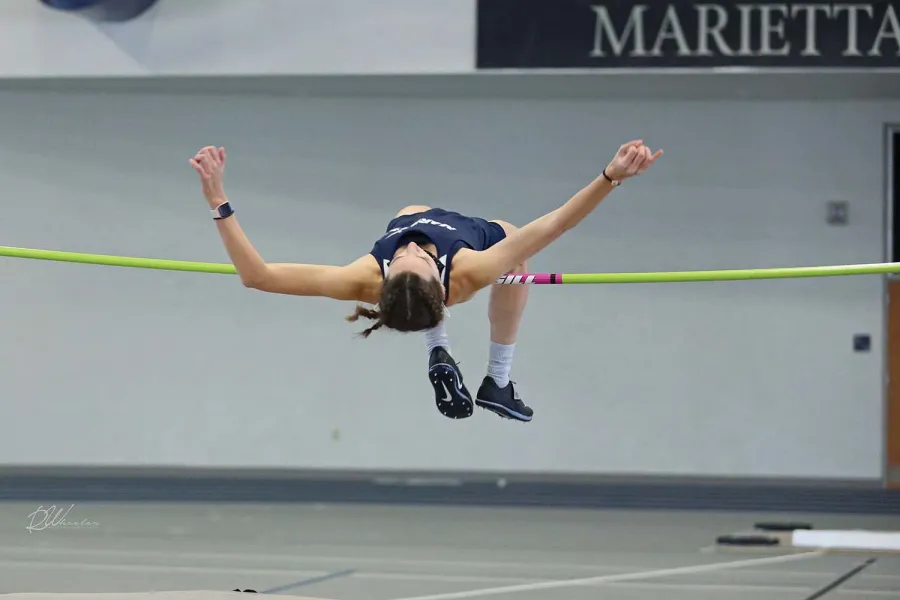 Track and Field’s Laura Pullins ’21 won the OAC Indoor Championship in the women’s high jump for the second straight season, clearing a height of 1.64 meters (5 feet 4.5 inches). Her team finished sixth in the conference.