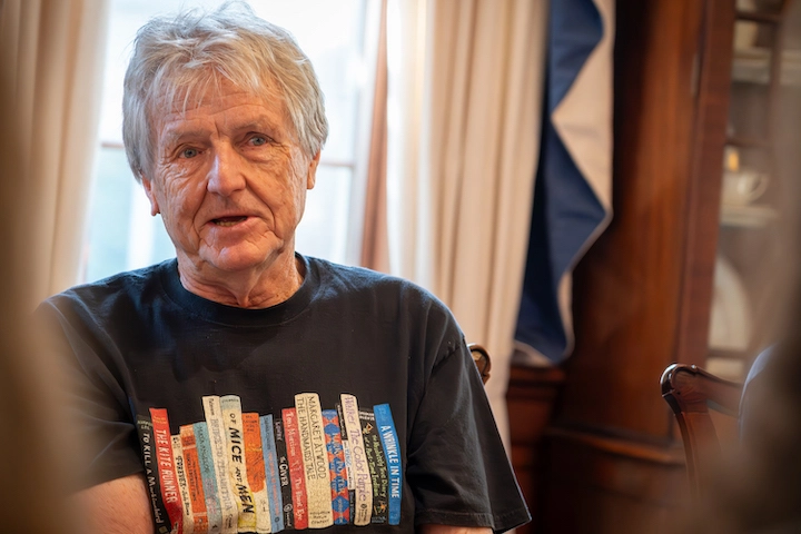 Eric Wilska â72 talks to current students about the topic of banned books and how he pursued his passion for books as a career.