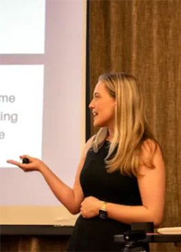 PioBiz competitor presenting her pitch