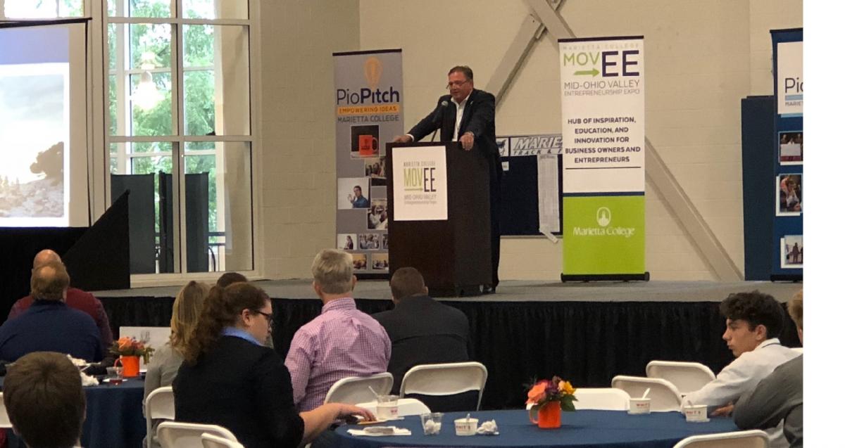 Robert W Metz of Horizon Pharma giving the keynote address at the 2018 Mid Ohio Valley Entrepreneurship Expo