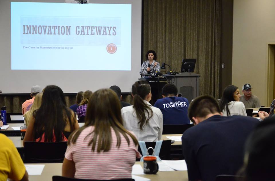 Jennifer Simon, Executive Director of the Regional Innovation Network at OU, speaks at the Septmeber 22nd 2016 PioPitch program at Marietta College