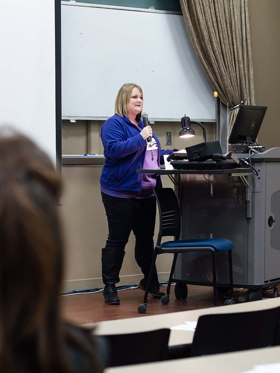 Jessica Wielitzka speaks at Marietta College PioPitch on March 1, 2018