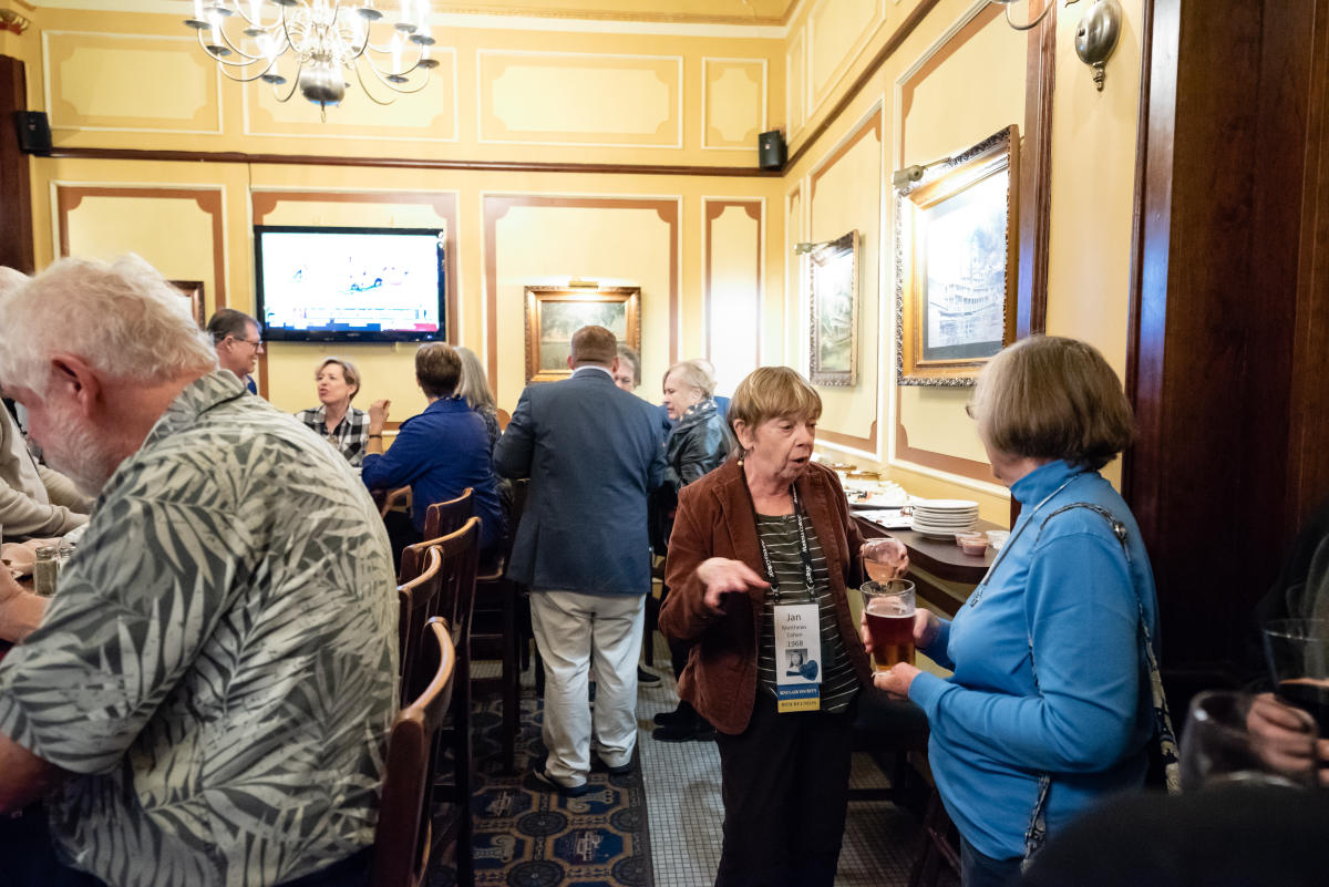 Marietta College alumni enjoying local drinks