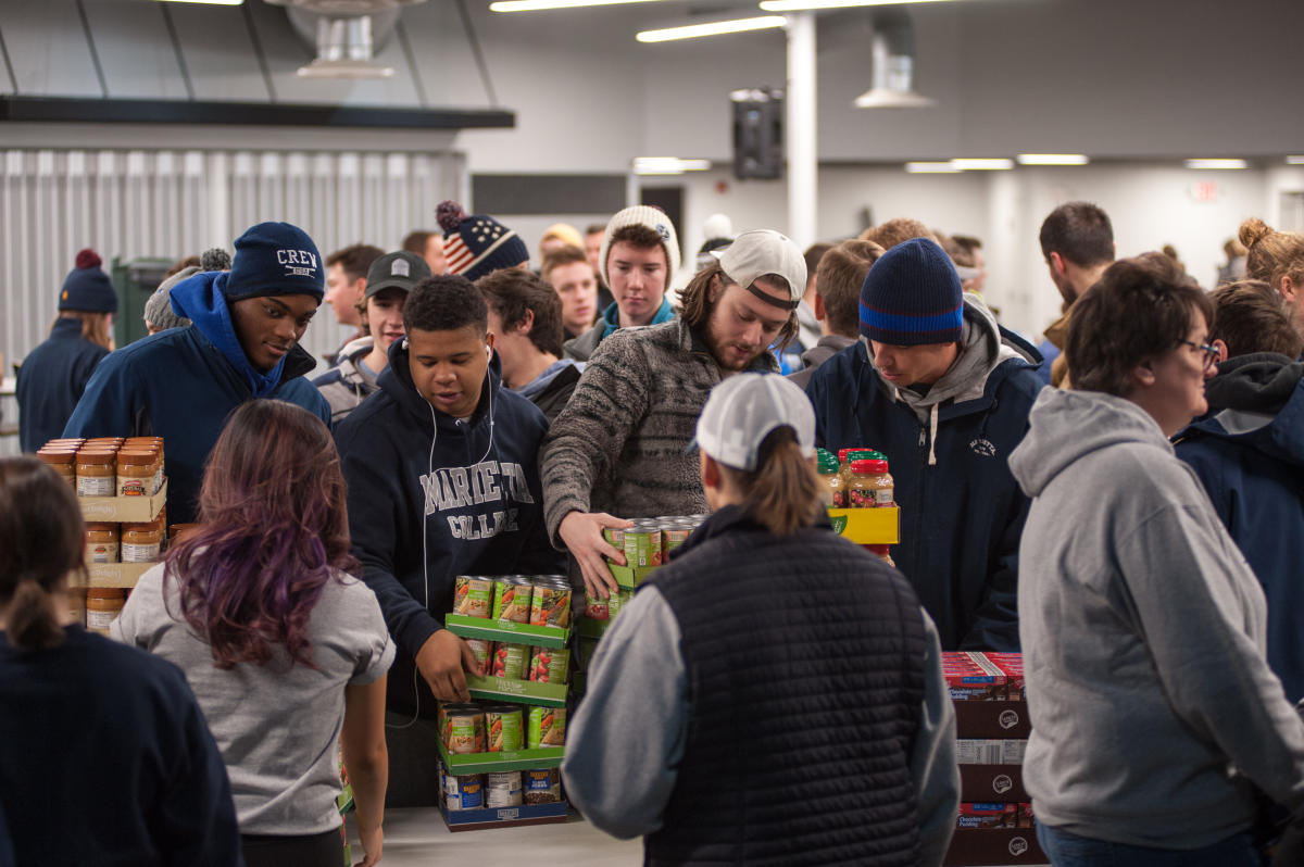 Marietta College students volunteering for the 2019 Day of Service