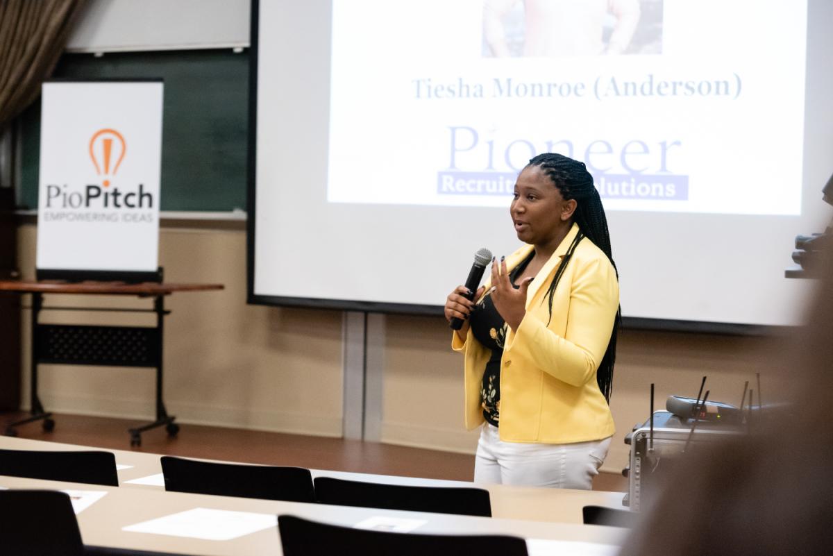 Tiesha Anderson '14 speaks at Marietta College for the October 11, 208 PioPitch