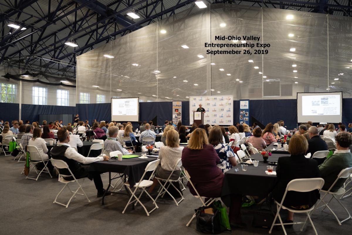2018 MOVEE luncheon buffet at Marietta College