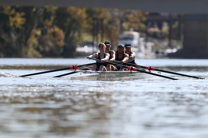 Women's 4 racing