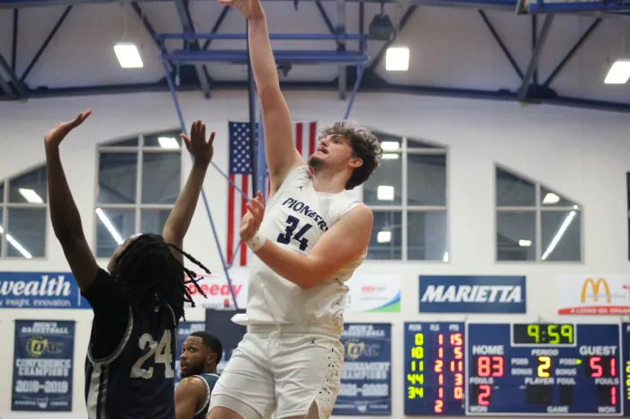 Men's Basketball