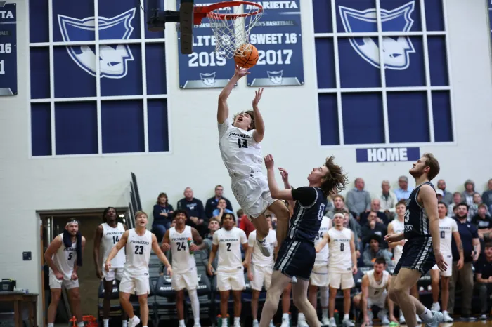 Men's Basketball