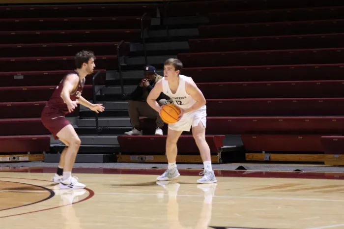 Men's Basketball
