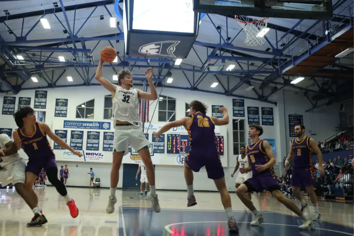 Men's Basketball