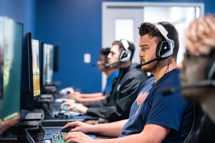 Lucas Danford ’20 practices eSports gaming with teammates