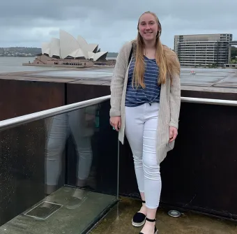 Megan McGriff ’23 on a study abroad trip to Australia