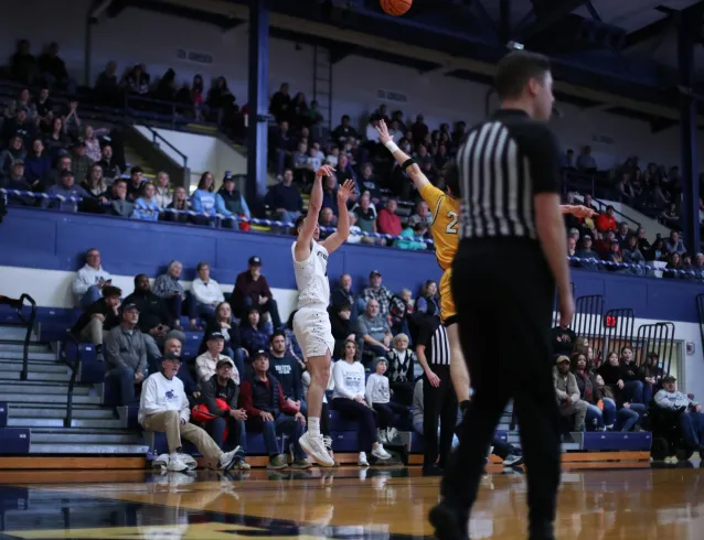 Men's Basketball
