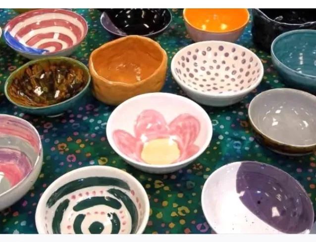 Empty Bowls 