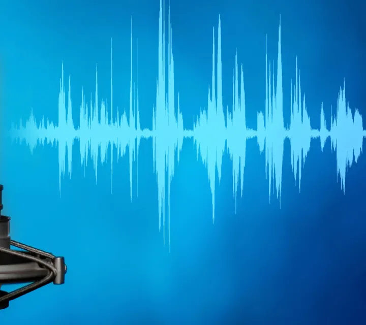 microphone with soundwaves