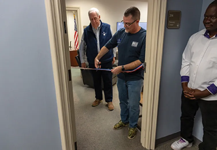 After a year of planning and fundraising, Jason Nulton, Community Engagement Coordinator, and Marietta Trustee Dr. Jim Wilson ’69, who is a retired Navy Captain and Naval Aviator, officially opened the Veterans Center during a ribbon cutting ceremony at the McDonough Center.