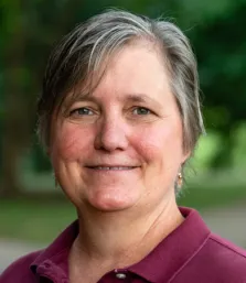 Suzy Zumwalde headshot