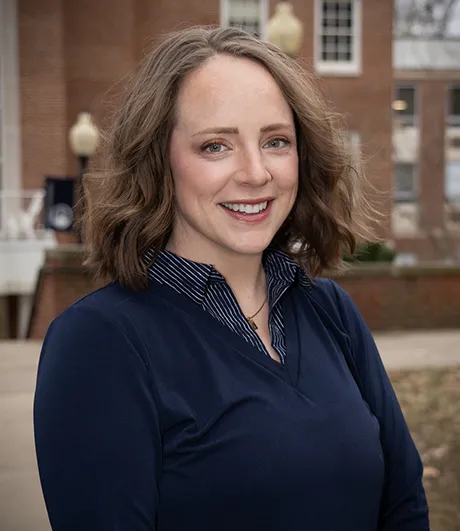 Sarah Long headshot