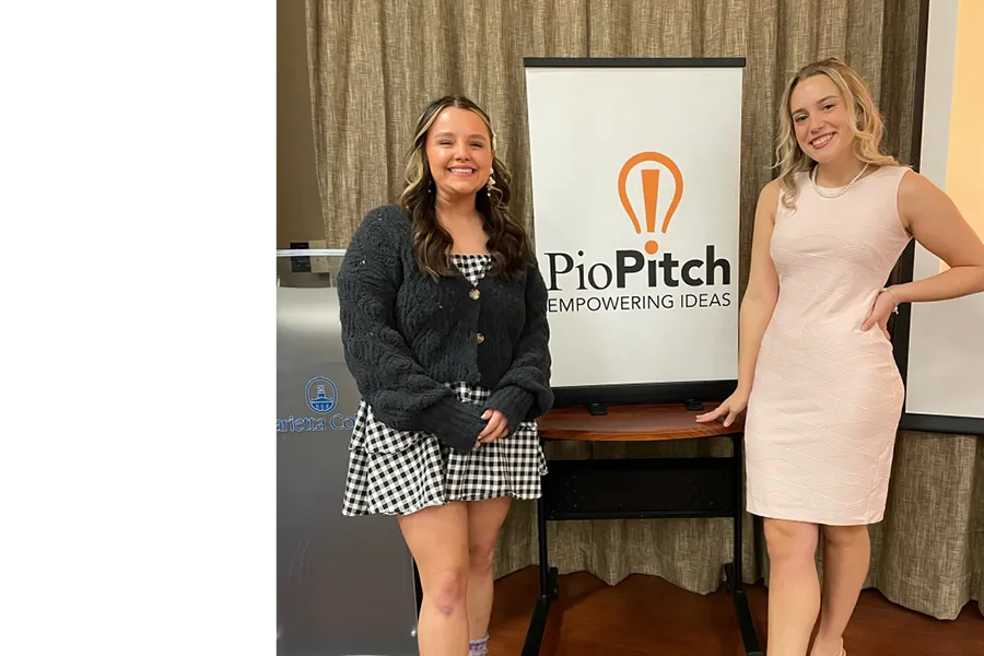 Big Blue co-founders Alexis and Lilly at PioPitch